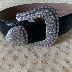 NWT Tony Lama embellished leather belt. Size 36